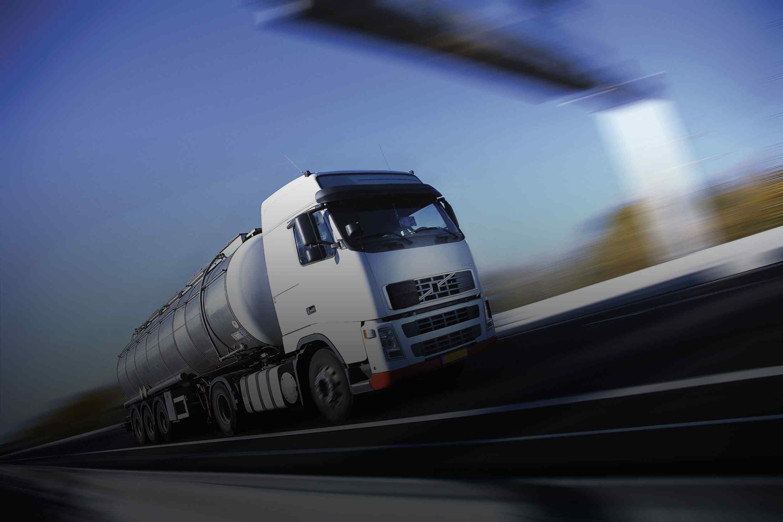 https://frozar.com/wp-content/uploads/2015/09/White-Truck-single.jpg